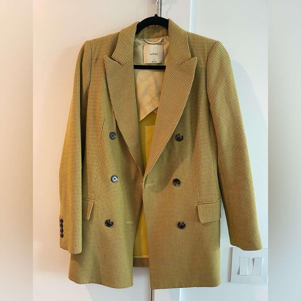 Aritzia Wilfred Blazer Size 4